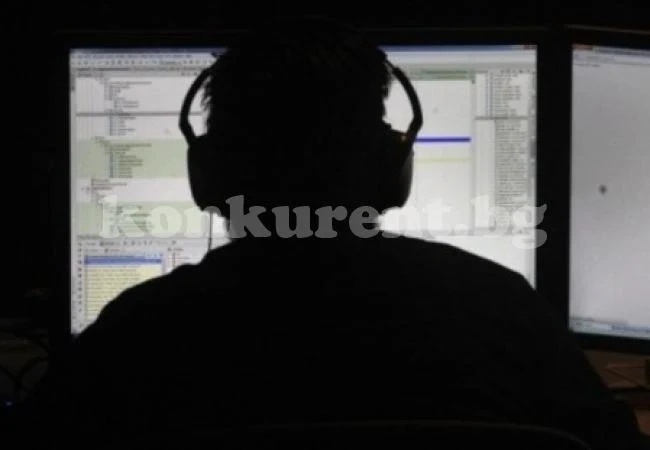Записали в кревата Мис Силикон и лидера на Килърите