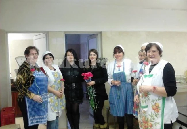 ДПС честити 8 март на жените в Борован
