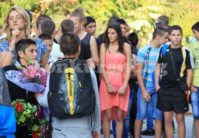 Намалял е броят на децата, отпаднали от училище