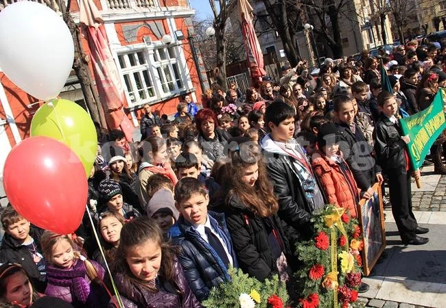 Отбелязаха годишнина на св. Софроний Врачански