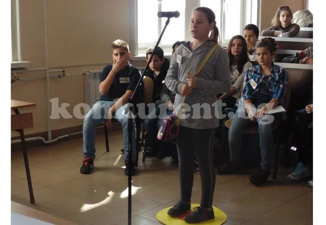 СОУ „Христо Ботев“ се включи в „Spelling Bee“