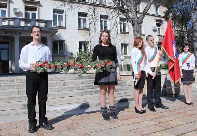 ПМГ „Акад. Иван Ценов“ чества патронен празник