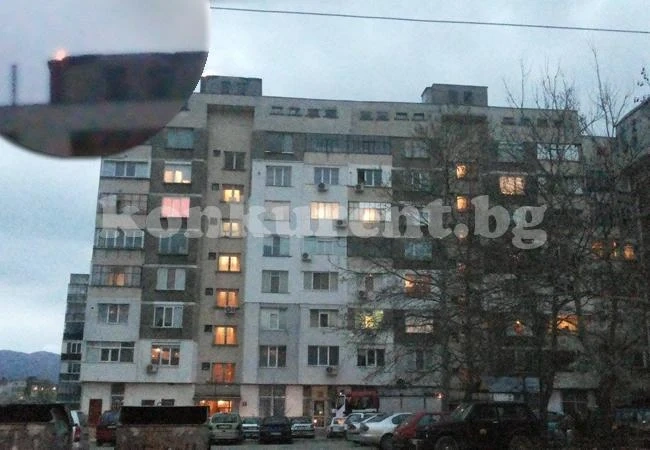 Гасиха пожар в ж.к. Дъбника