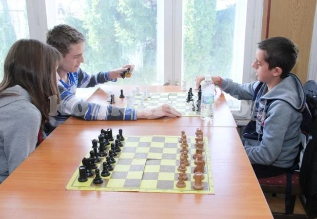 Шахматисти се изявиха в областен шампионат
