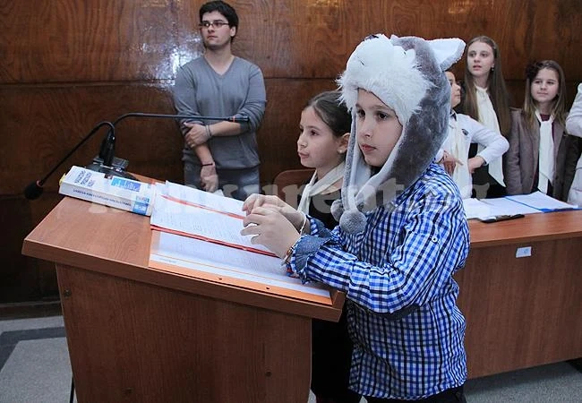 Осъдиха Вълка на три години затвор