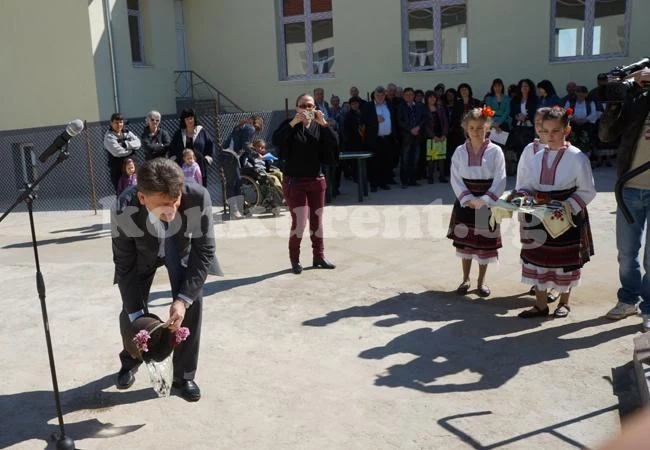 Откриха обновени центрове в Хърлец