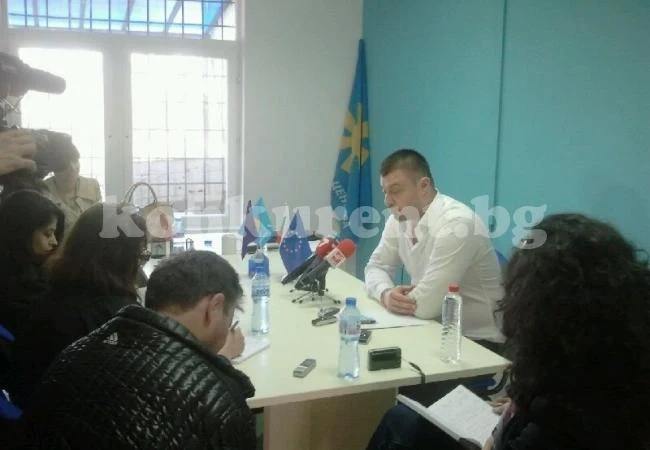 АТАКА ще подкрепи подписката на ББЦ за Плевнелиев