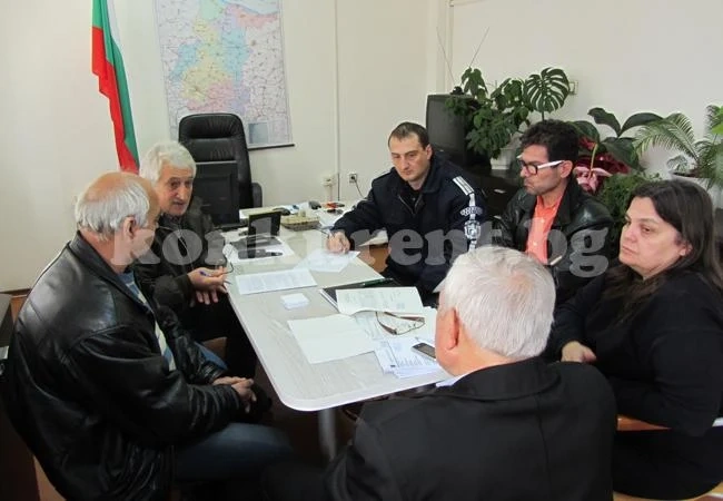 Обсъдиха закриване на автобусни линии