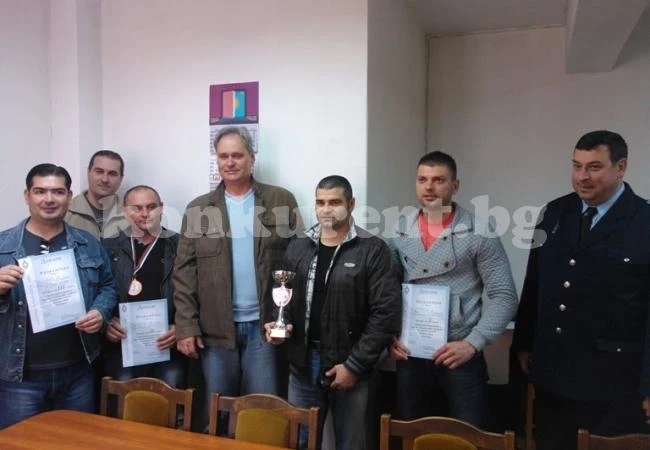 Врачански полицаи вдигнаха купа