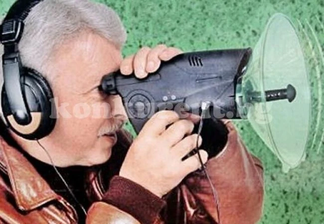 Ревнивец преследва жена си с детектив и шпионска техника