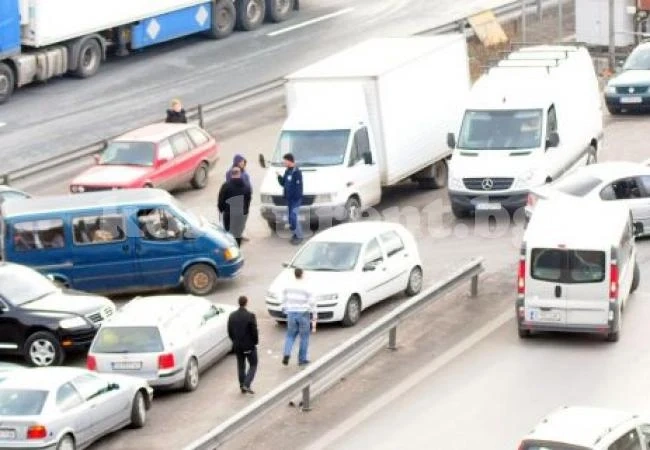 Нова метростанция затапва движението по „Черни връх“