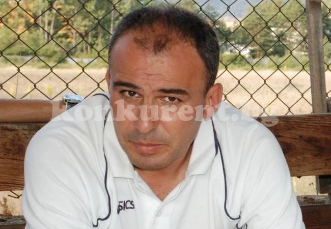 Футболен шеф хвали своите