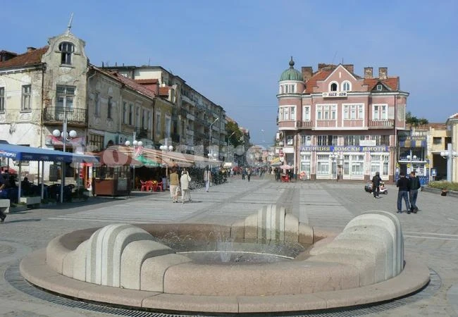 Правят отделение по инвазивна кардиология в Лом