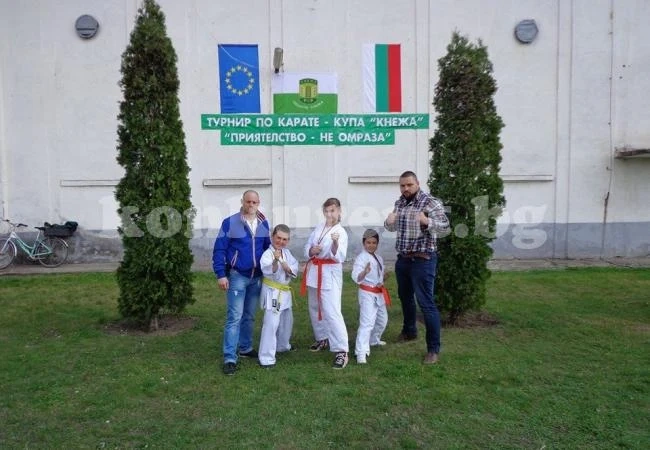 Берковски каратеки спечелиха три медала