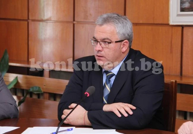Николай Иванов търси режисьор