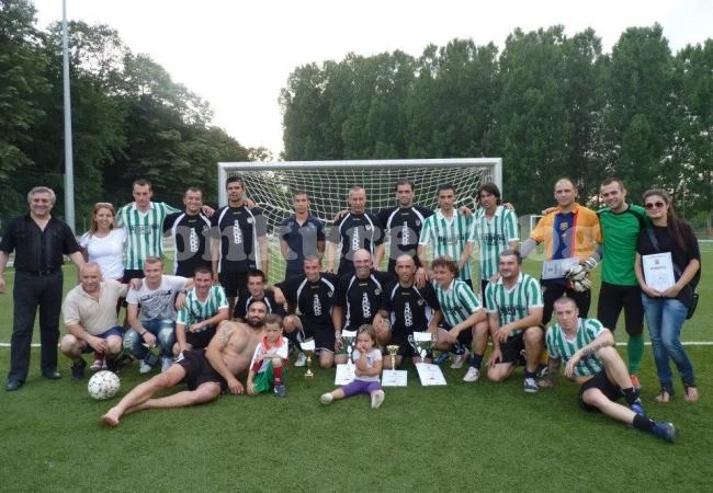 Турнир в Мездра конкурира мондиала в Бразилия