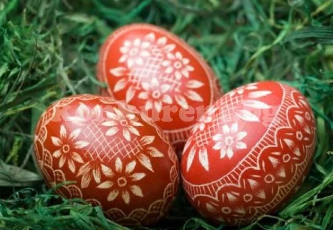 Чакаме Великден