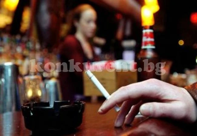 Глобиха заведение с 3 бона заради тютюнопушене