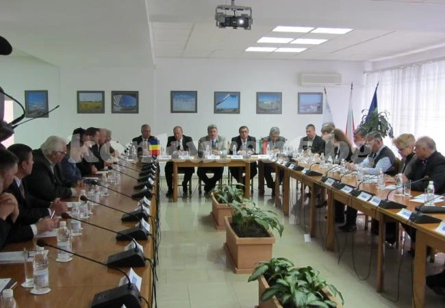 Губернаторът доведе делегация от Румъния в АЕЦ Козлодуй