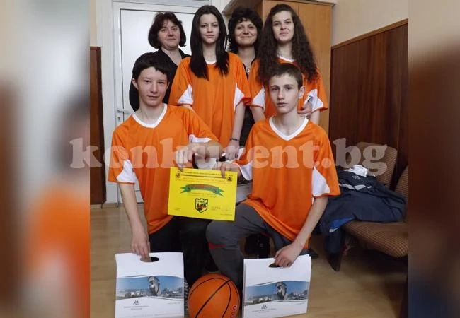 СОУ „Христо Ботев“ спечели състезание за поредна година