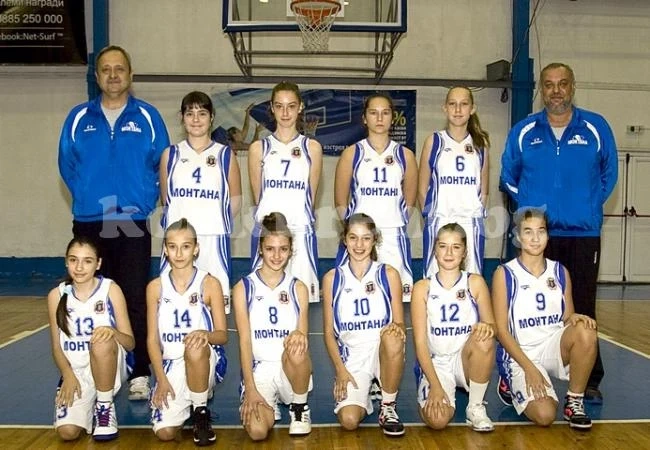 Монтана 2003 научи програмата си за зона по баскет
