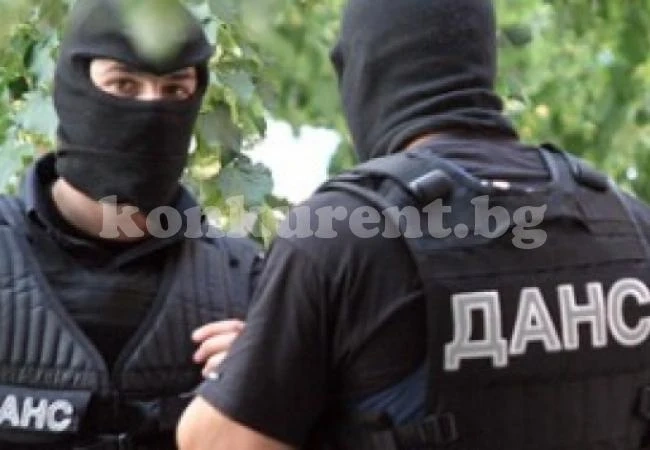 Крадат имане с фалшив брак и смъртен акт