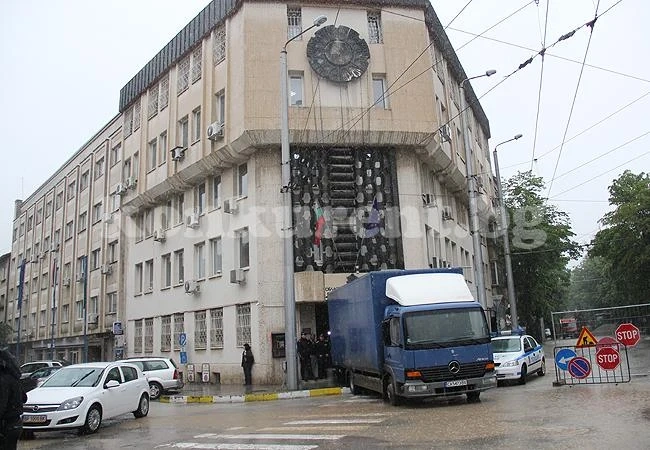 Полицията във Враца на крак заради бюлетините