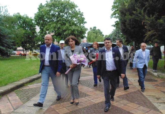 ДПС - Враца посрещна кандидатите за евродепутати в Бяла Слатина