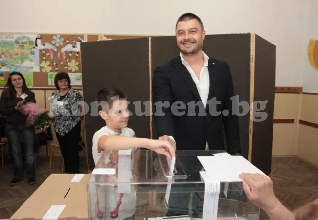 Бареков: Готвят фалшификация на протоколите