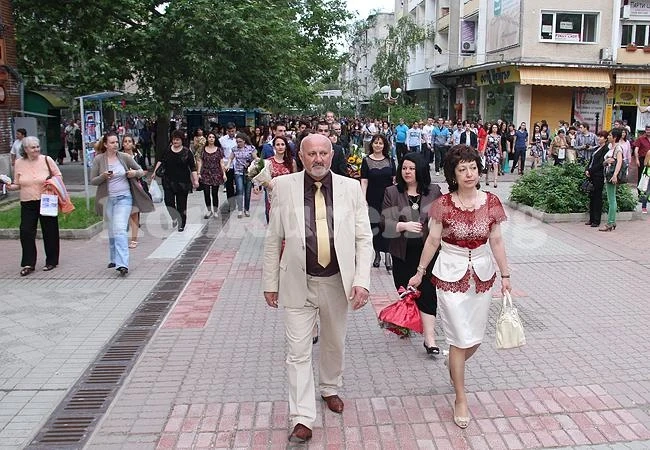 Абитуриентите от СОУ „Христо Ботев“