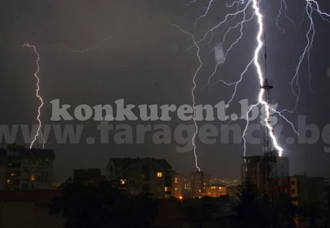 Мълния удари дете в айтоско село