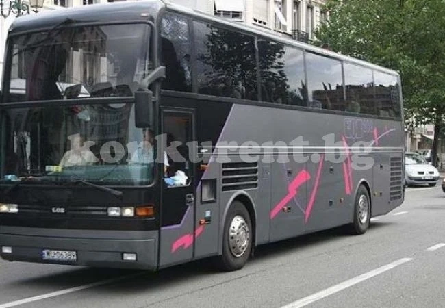 Автобус със 70 поляци катастрофира на магистрала \