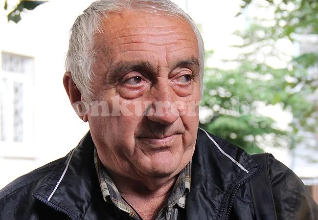 Четирима с качулки на главите нападнали бай Георги като на филм