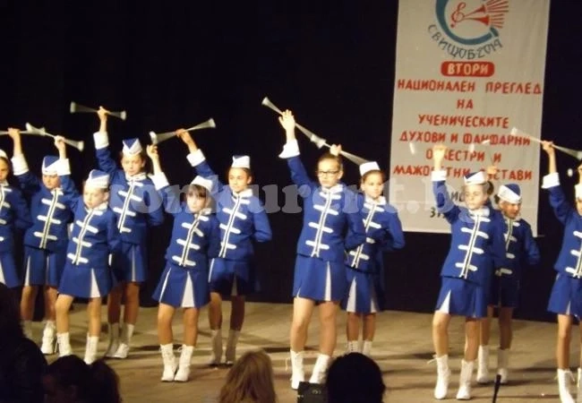 Мажоретки от Враца се завърнаха с награди