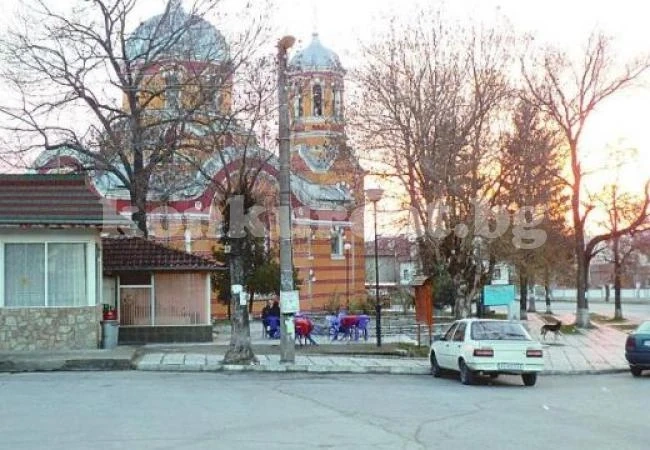 Общини се цакат за европари