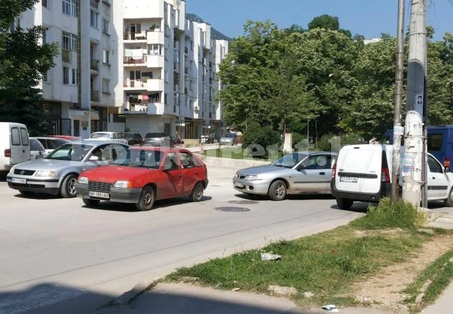 Две коли се удариха във Враца