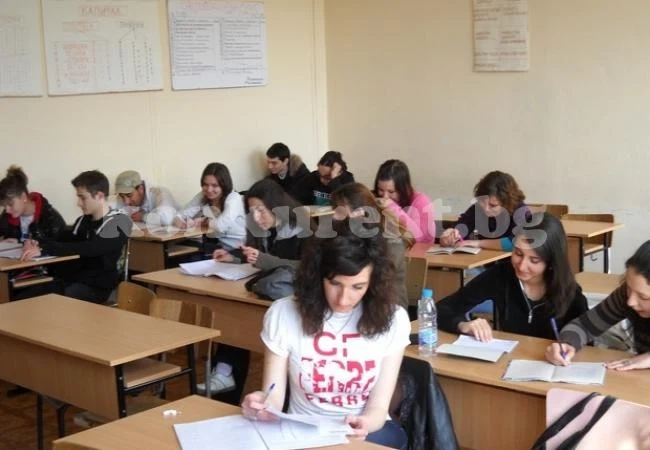 По-високи оценки на матурите тази година