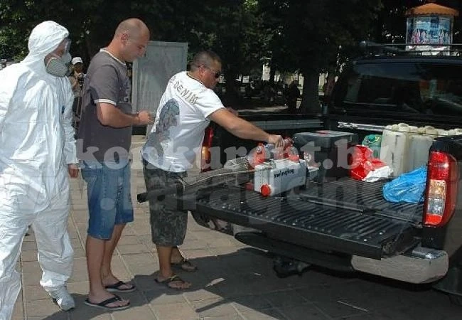 Без плаж след 18 ч, пръскат срещу кърлежи