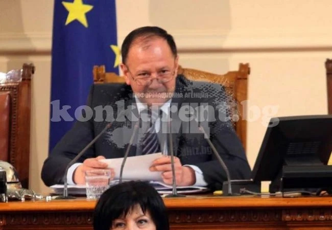 Миков подари топка на рожденика Бойко Борисов
