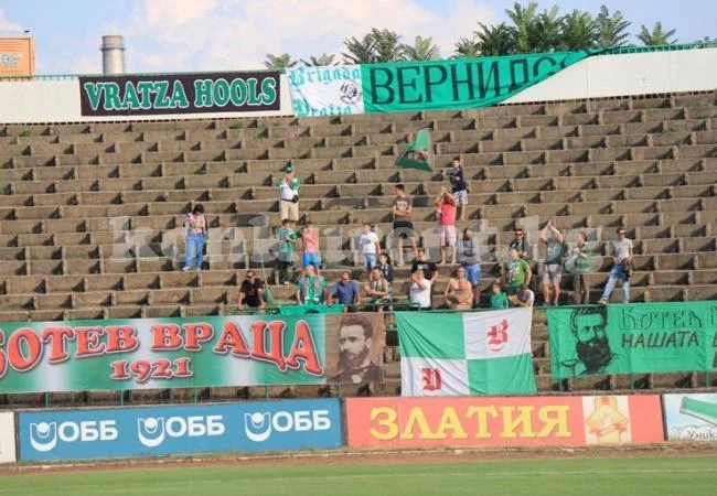 Загрижени за Ботев /Вр/ фенове се срещнаха с кмета