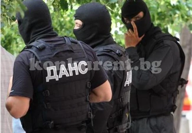 ДАНС претърсвали адреси в Мездра 