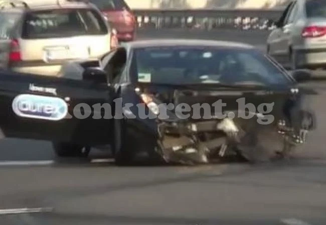 Шофьор разби тестово Lamborghini на Цариградско шосе (ВИДЕО)