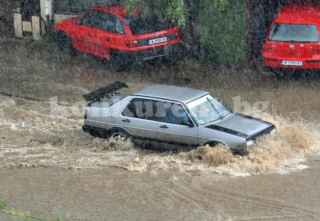 Отводниха 36 къщи в Смирненски