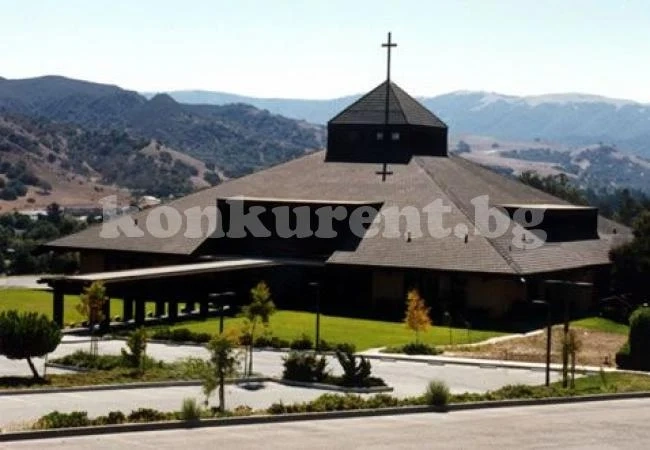 Българка краде в Кипър по време на литургия