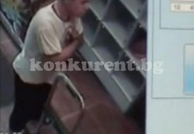Вижте как крадат чанта в супермаркет (ВИДЕО)