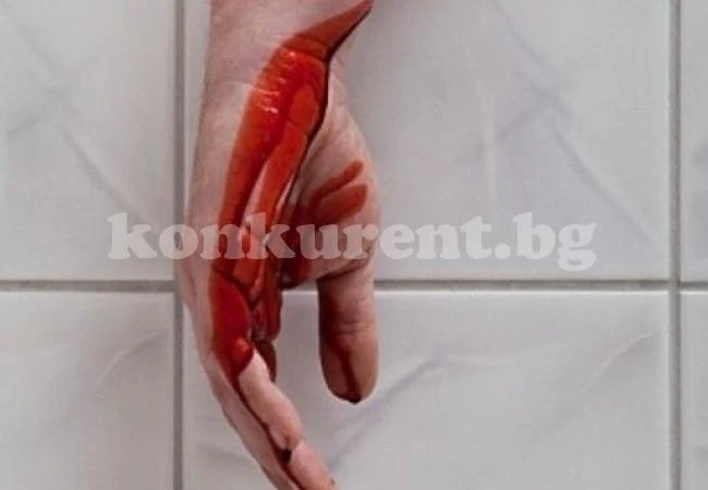 Арестуван българин реже вените си и с кръвта си пише \