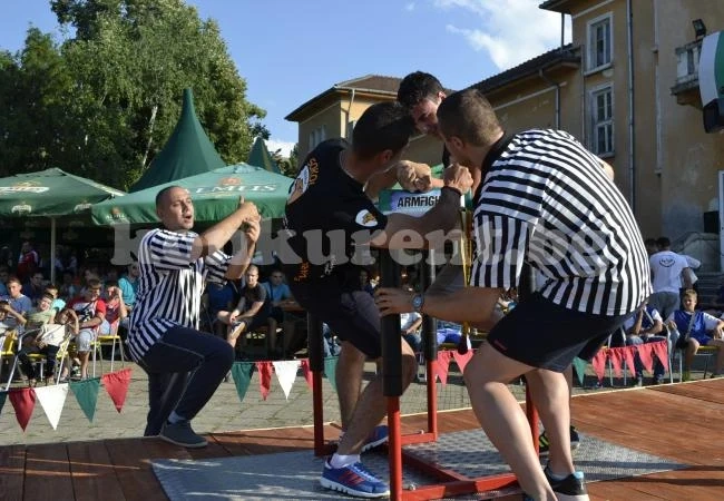 „Вечерта на шампионите” в Остров събра 45 силни мъже