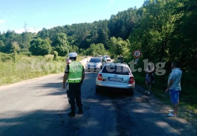 „Ауди” и „Мазда” се удариха на пътя Монтана – Берковица