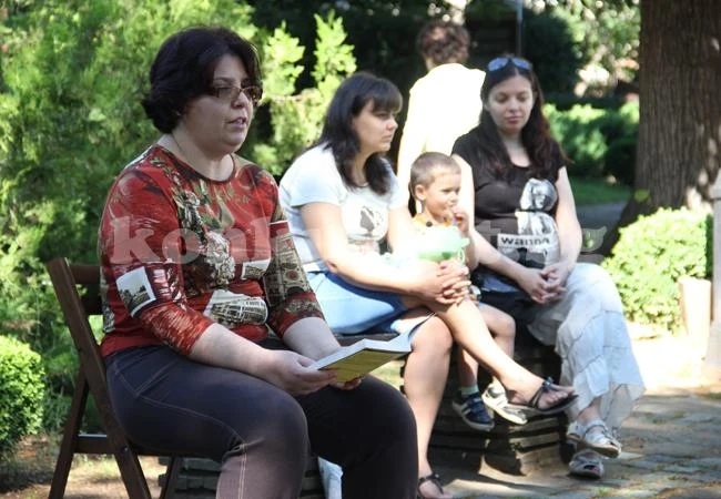 Гласът на Община Враца чете за Алиса