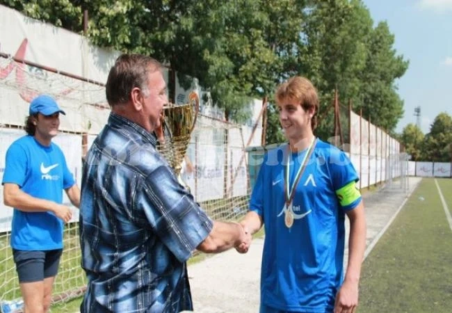Стивън Петков подписа с Лудогорец за 3 г.